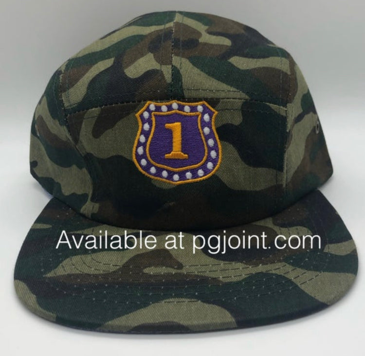 Camo camper embroidered crest line hat